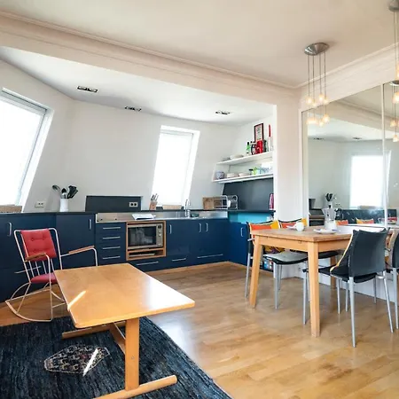 Seine Penthouse Apartman *